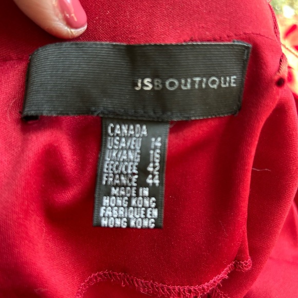 JS Boutique maxi length deep red velvet prom/formal dress. Beaded on front. 14 - Picture 7 of 14